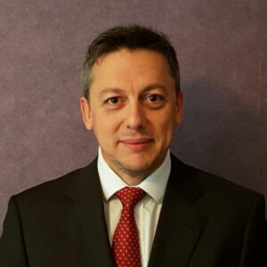 Manager et pilote les 3 Directions de Survey avec à leur tête